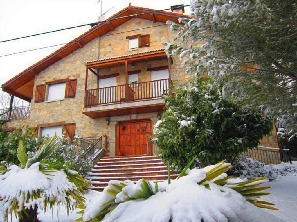 Penzion La Casona De Collado Hoyos del Collado Exteriér fotografie